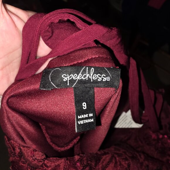 Event dress - Picture 4 of 4